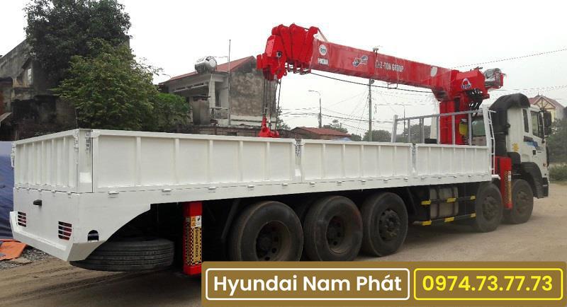 Xe Tải Hyundai 5 Chân HD360 Gắn Cẩu Atom 12 Tấn 1205